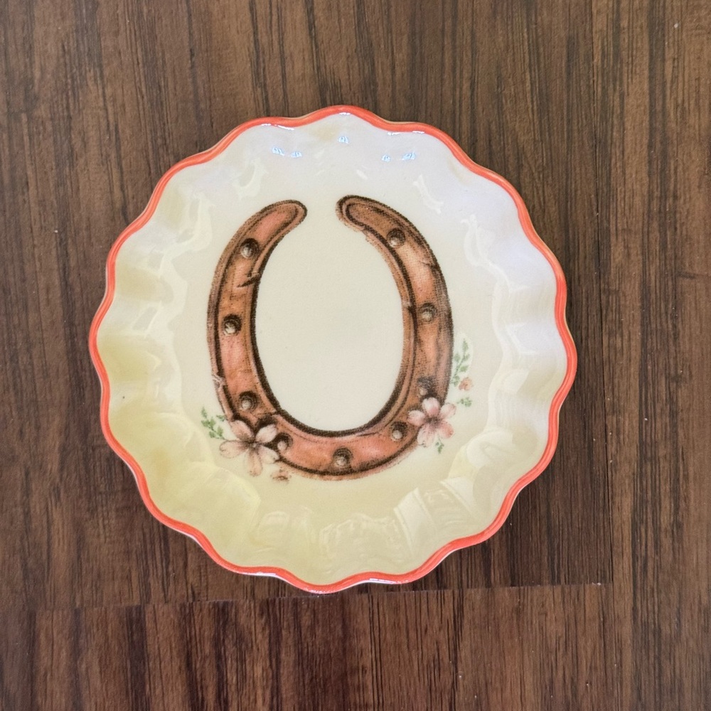 Urban outfitters Icon Catch - All Dish